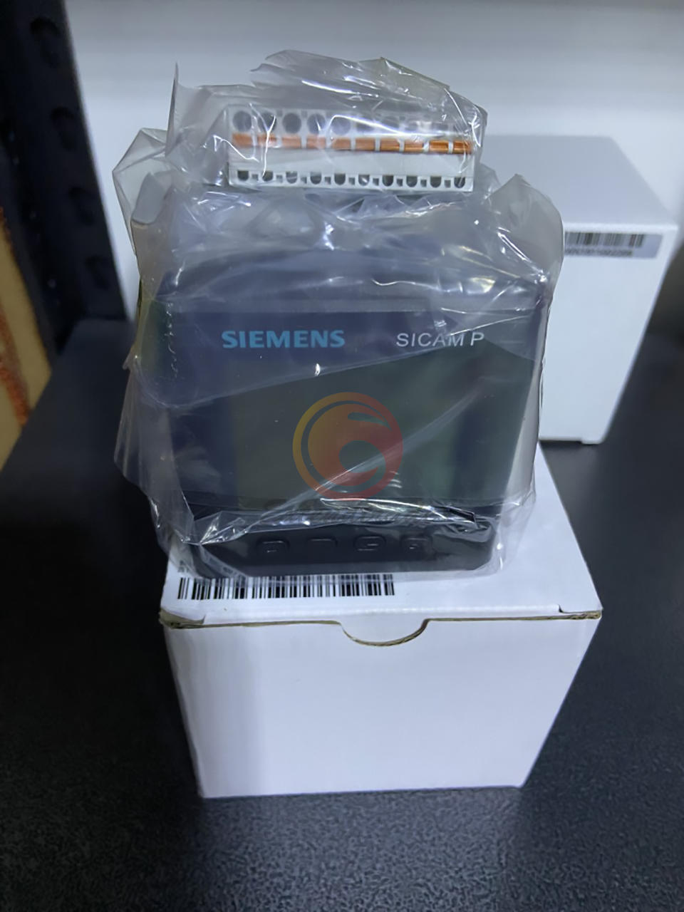 1PCS NEW SIEMENS power monitoring instrument 7KG7320-0BA21