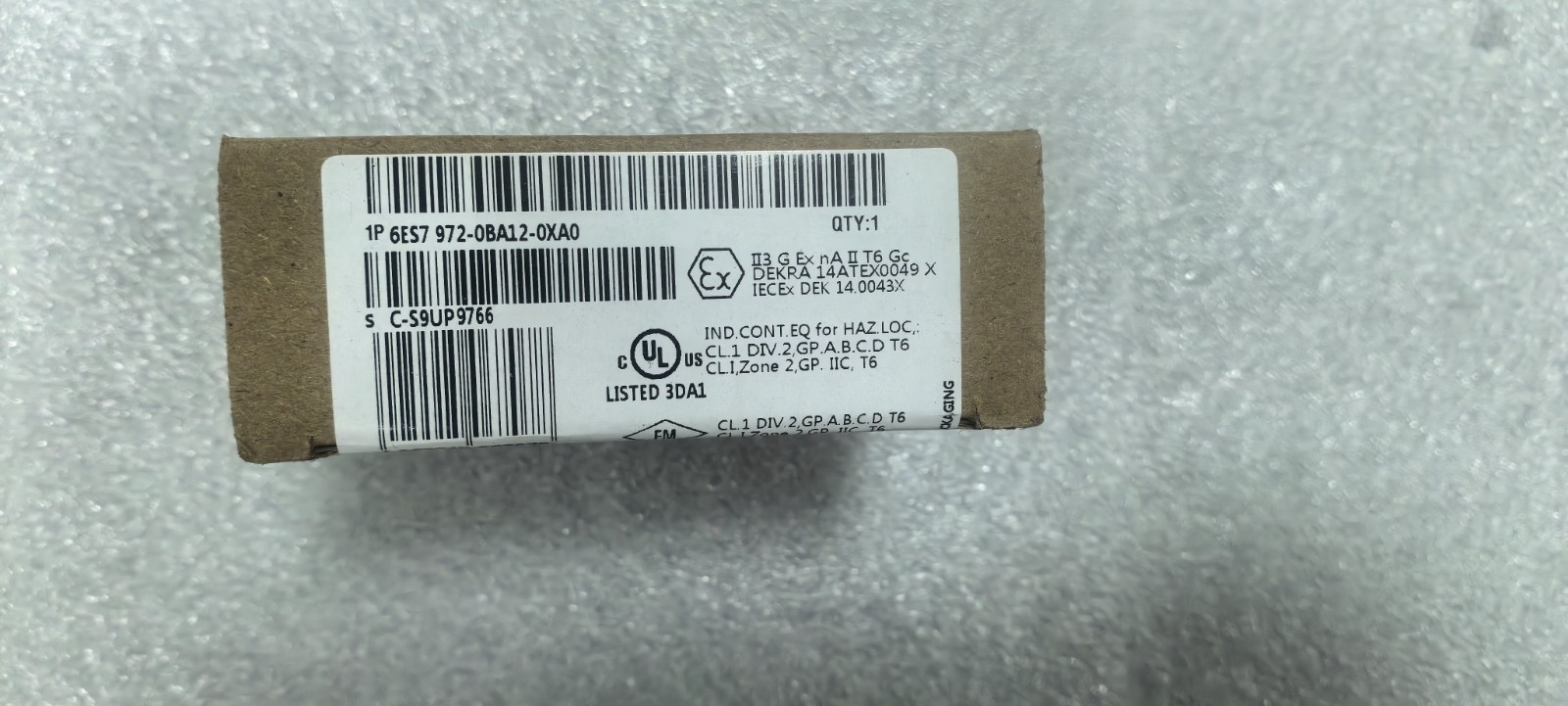 SIEMENS 6ES7972-0BA12-0XA0 SIMATIC DP Bus Plug Integrated Terminating Resistor