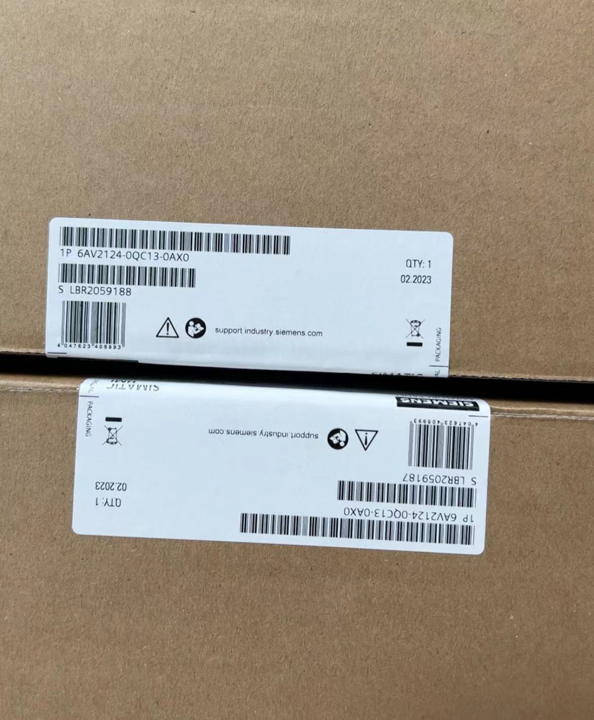 New Siemens 6AV2 124-0QC13-0AX0 6AV2124-0QC13-0AX0 HMI TP1500 Comfort Outdoor