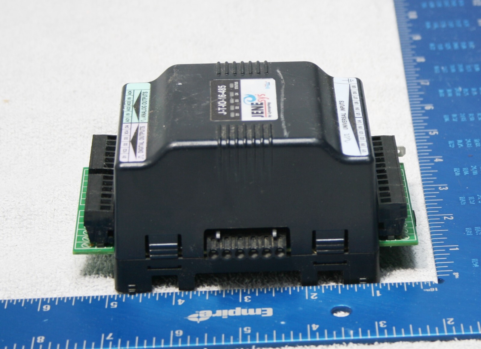 JENE-PC series 16 pt remote I/O module 8 Universal In 4 Analog Out J-T-IO-16-485