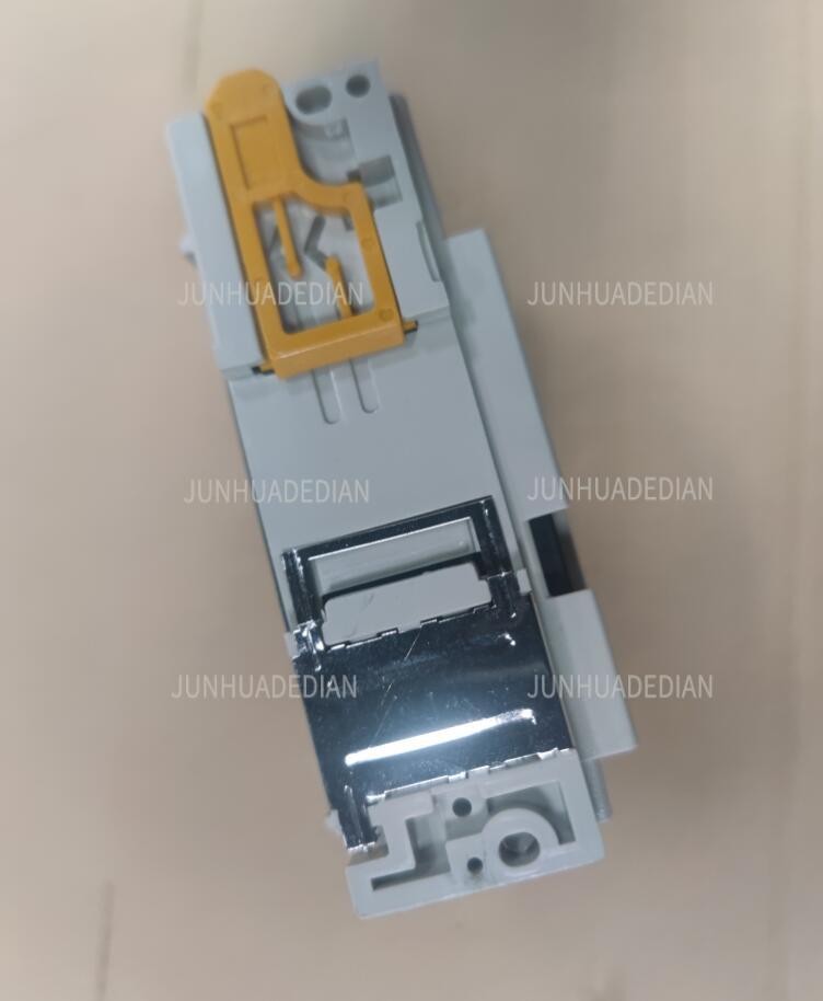 1PCS In Box CQM1OC222 CQM1 OC222 New PLC Module Omron CQM1-OC222