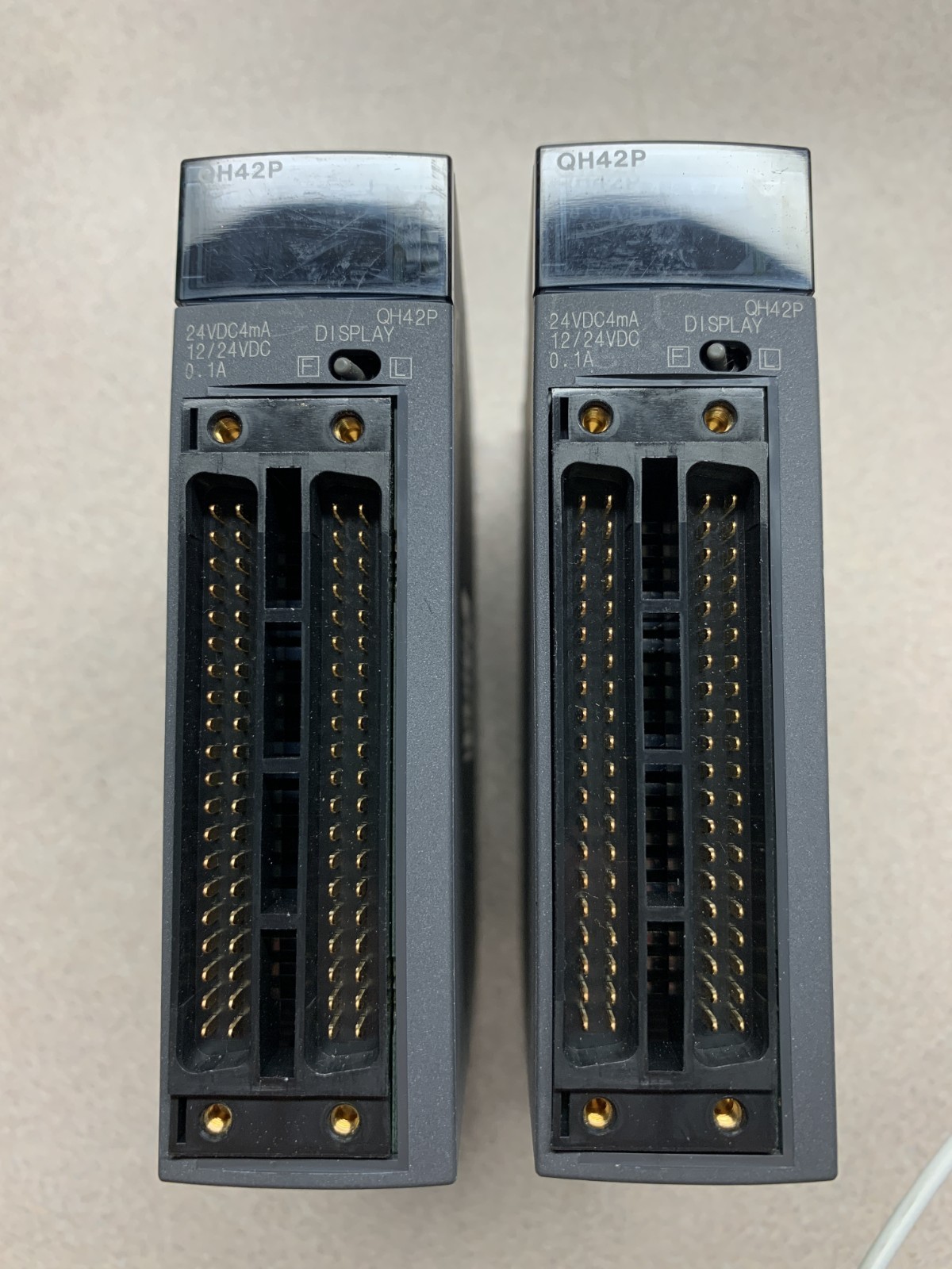 Mitsubishi MELSEC-Q Model: QH42P Input / Output Unit Lot of 2