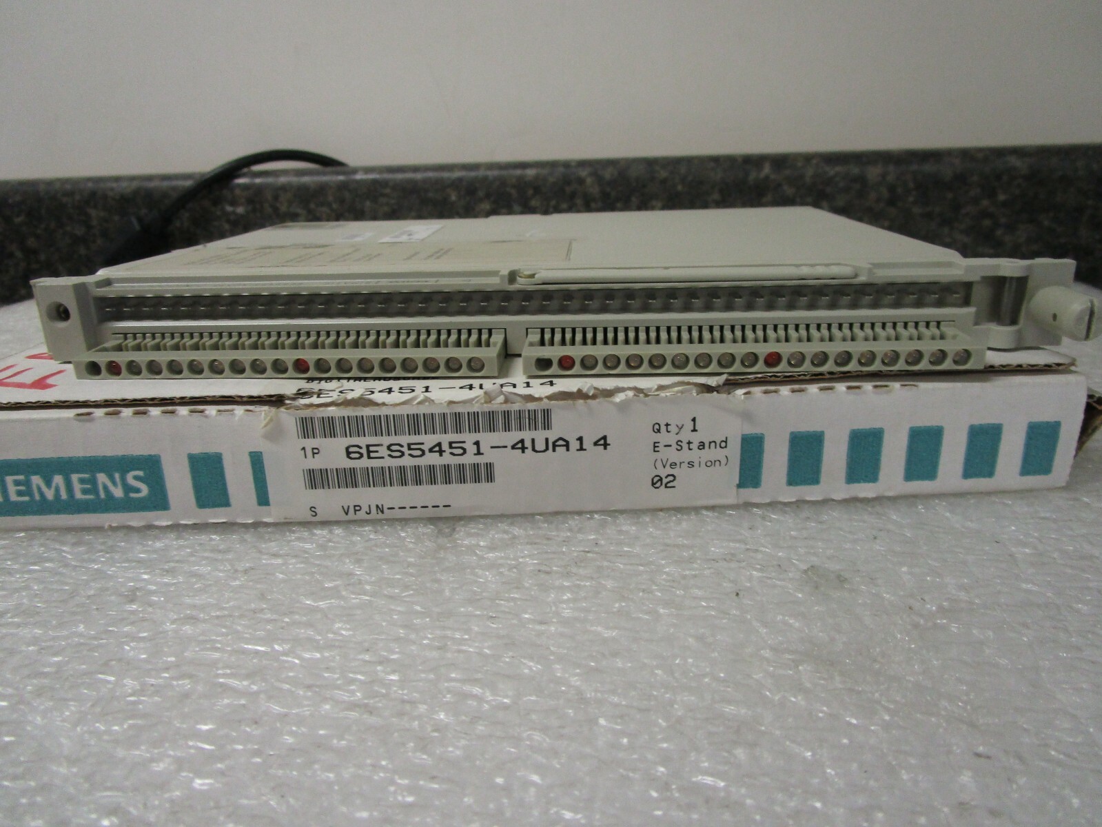 Siemens Simatic 6ES5451-4UA13 S5 451-4 Digital Output Module 32 Outputs